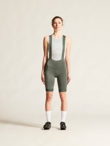C17329-6470_Endur20Cargo20Bib20Shorts20C320W_closeup1