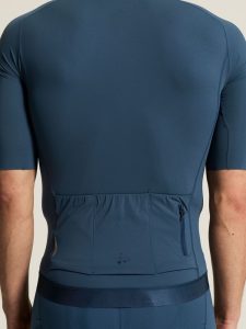 C17331-3663_Endur20Training20Jersey20M_closeup10
