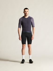 C17331-760P_Endur20Training20Jersey20M_closeup1