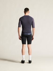 C17331-760P_Endur20Training20Jersey20M_closeup3