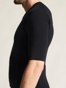 C17331-9990_Endur20Training20Jersey20M_closeup6