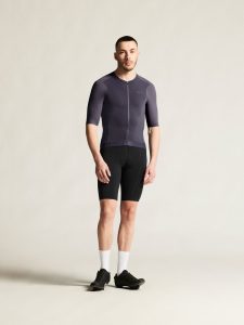 C17335-9990_Endur20Bib20Shorts20C220M_closeup1