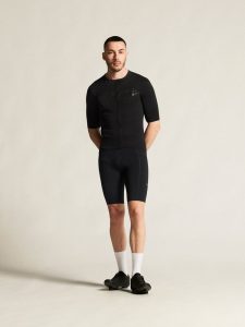 C17337-9990_Endur20Shorts20C220M_closeup1