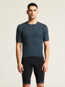 C17345-385M_Everyday20Wool20SS20Jersey20M_closeup4