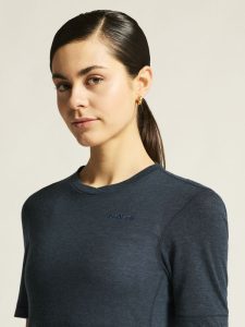 C17350-385M_Everyday20Wool20SS20Tee20W_closeup5