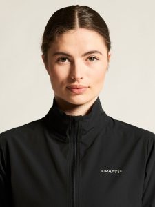 C17352-9990_Everyday20Wind20Jacket20W_Closeup5
