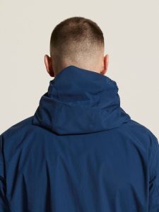 C17357-3810_Everyday20Hydro20Jacket20M_closeup8
