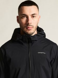 C17357-9990_Everyday20Hydro20Jacket20M_closeup5