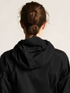 C17358-9990_Everyday20Hydro20Jacket20W_closeup7