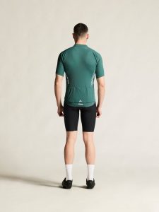 C17364-9990_Endur20Aero20Bib20Shorts20C120M_closeup3