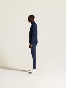 C17402-3900_Extend20220Half20Zip20M_closeup4