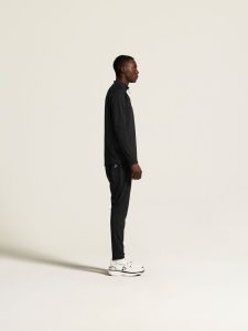 C17402-9990_Extend20220Half20Zip20M_closeup2