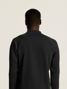C17402-9990_Extend20220Half20Zip20M_closeup8