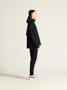 C17412-9990_Extend20220Anorak20M_closeup2