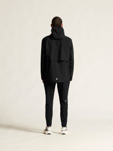 C17412-9990_Extend20220Anorak20M_closeup3