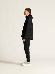 C17412-9990_Extend20220Anorak20M_closeup4