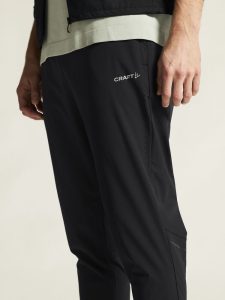 C17488-9990_Adv20Essence20training20pants20320M_closeup5