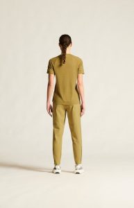 C17489-6540_Adv20Essence20training20pants20320W_closeup3