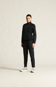 C17489-9990_Adv20Essence20training20pants20320W_closeup1