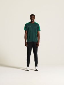 C17684-9990_Evolve20220Slim20Pant20M_closeup1