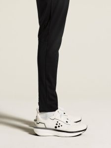 C17684-9990_Evolve20220Slim20Pant20M_closeup7