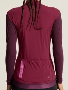 C17836-772P_Endur20Training20LS20Jersey20W_closeup9