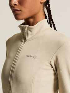 C17837-2140_Bike20SubZ20LS20Jersey20220W_closeup6