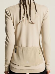 C17837-2140_Bike20SubZ20LS20Jersey20220W_closeup7