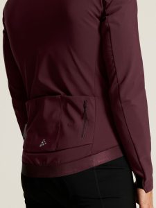 C17847-4820_Bike20SubZ20Training20Jacket20M_closeup_127