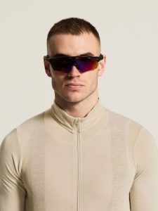 C17849-214M_Bike20SubZ20Wool20LS20Jersey20M_closeup5