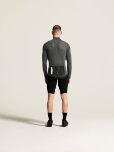 C17849-999M_Bike20SubZ20Wool20LS20Jersey20M_closeup3