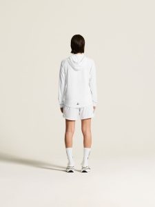 C17897-1000_Ability20Long20Sleeve20Hood20W_closeup3