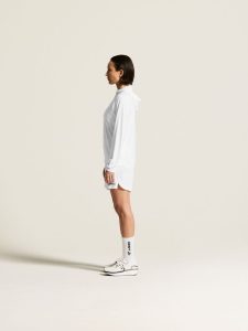 C17897-1000_Ability20Long20Sleeve20Hood20W_closeup4