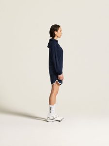 C17897-3900_Ability20Long20Sleeve20Hood20W_closeup2