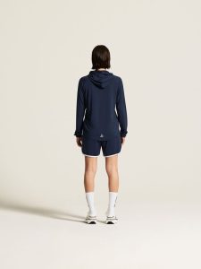 C17897-3900_Ability20Long20Sleeve20Hood20W_closeup3
