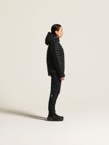 C17925-9990_Ability20Isolate20Jacket20W_closeup2