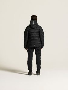 C17925-9990_Ability20Isolate20Jacket20W_closeup3
