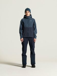 C17945-3853_Escape203L20Shell20Jacket20W_closeup1
