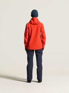 C17945-5770_Escape203L20Shell20Jacket20W_closeup3