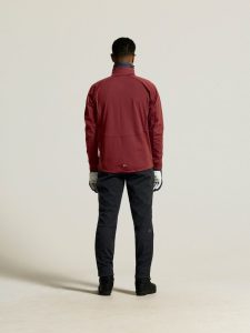 C17946-4910_Practice20Jacket20M_closeup3