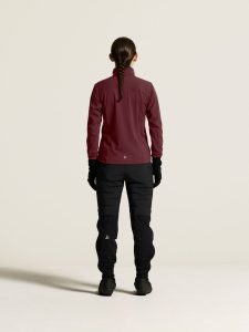 C17957-9990_Pursuit20Shorts20W_closeup3