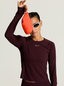 C17976-5770_Hypervent20Anorak20W_closeup10