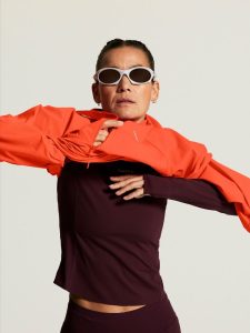 C17976-5770_Hypervent20Anorak20W_closeup8