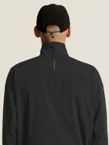 C17977-9990_Hypervent20Anorak20M_closeup7