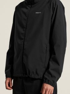 C17981-9990_Essence20Hydro20Jacket20220M_closeup6