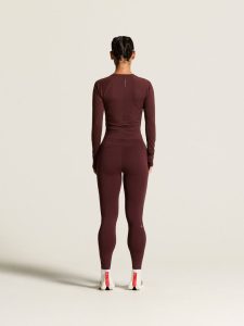 C17988-4820_Hypervent20Running20Tights20W_closeup3