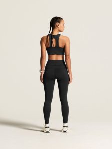 C17988-9990_Hypervent20Running20Tights20W_closeup3