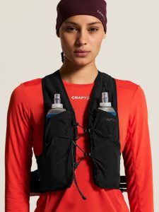 C17990-9990_Light20Hydration20Vest_closeup5