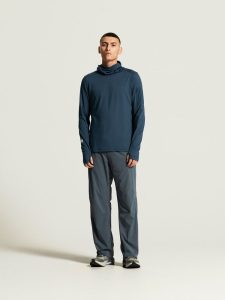 C17994-3850_SubZ20Thermal20Hood20M_closeup1