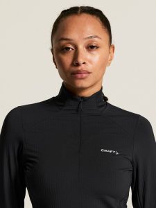 C17997-9990_Gain20Thermal20Midlayer20220W_closeup5